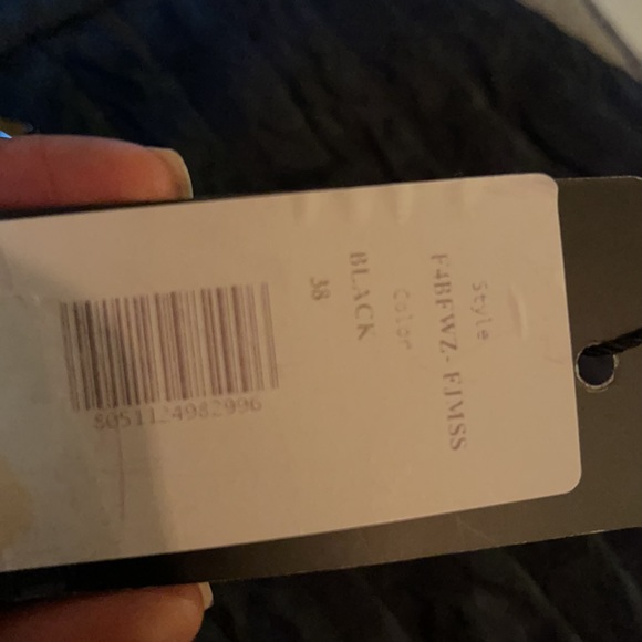 NWT Dolce & Gabbana Pleated Skirt - Picture 7 of 9